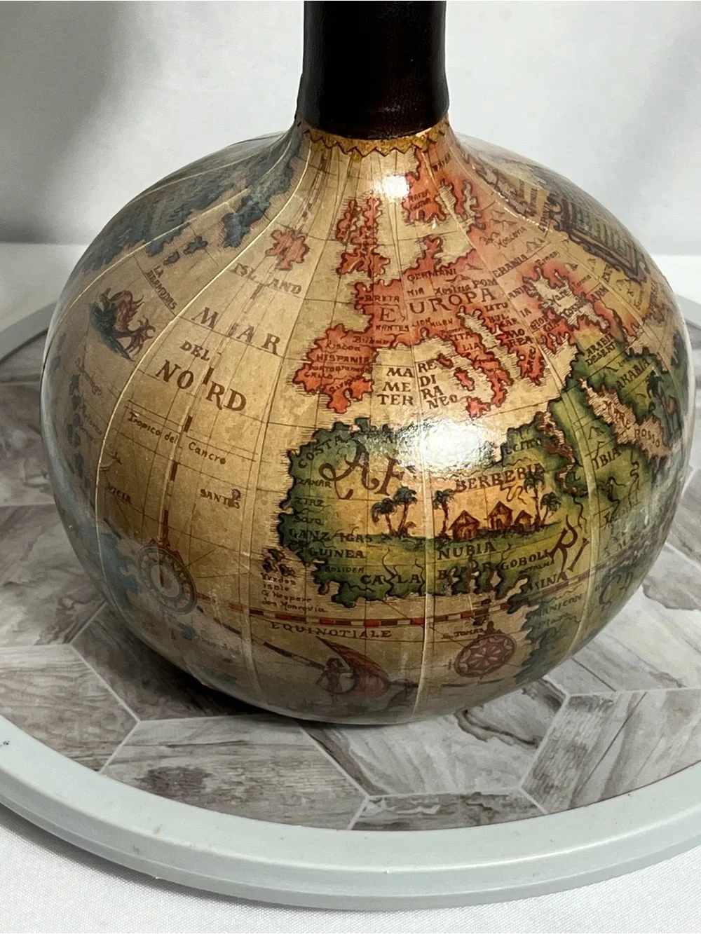 Vintage Decanter Bottle Old World Map Globe Design Wood Stopper 11”